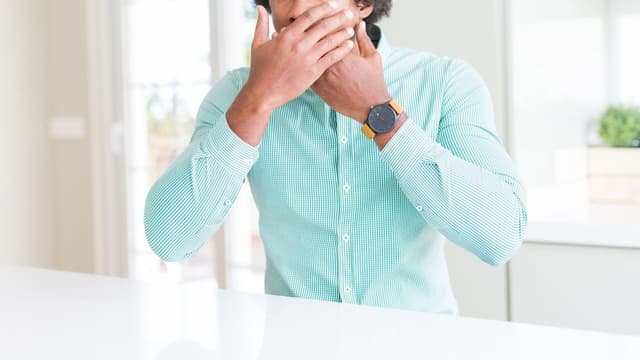 Ợ chua nấc cụt liên tục có phải dấu hiệu GERD