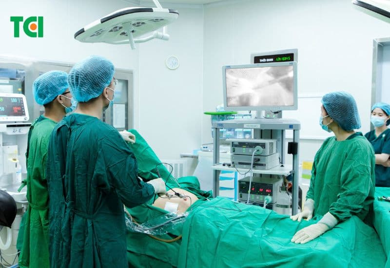 phẫu thuật thoát vị bẹn bằng nội soi 