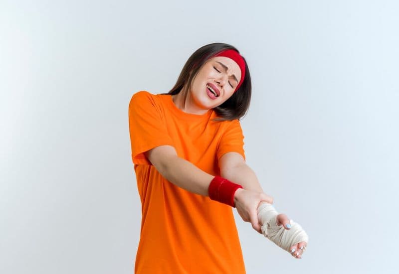 gãy xương cánh tay