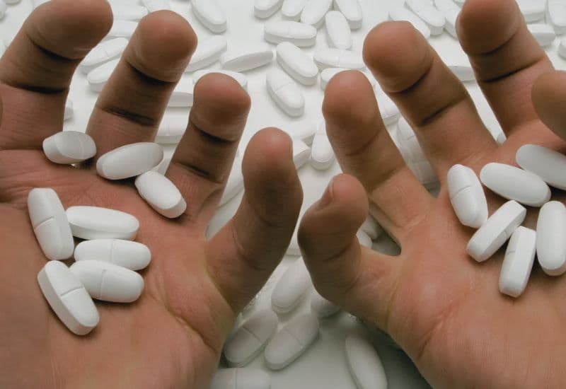 Sử dụng thuốc giảm đau cho đau rát thực quản