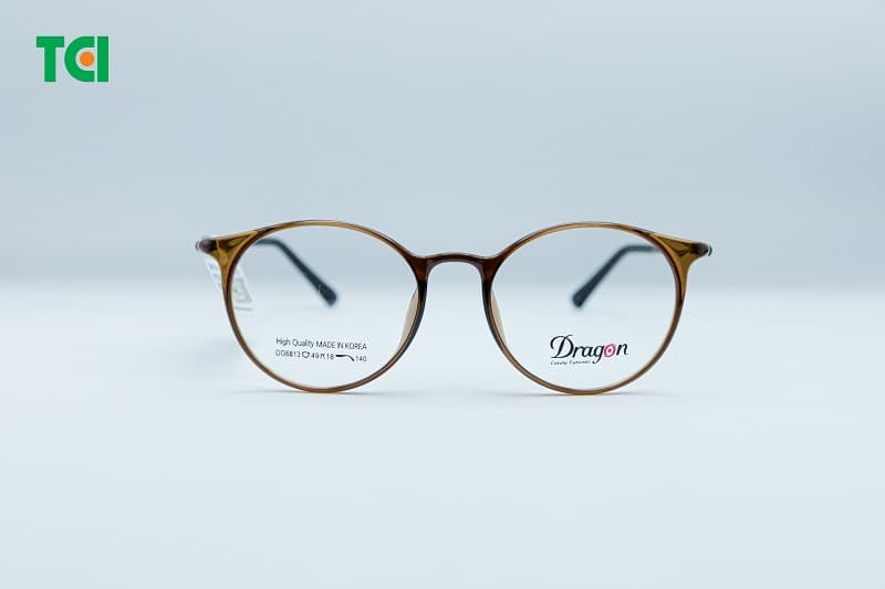 Làm quen với kính loạn thị cần chú ý một vài yếu tố