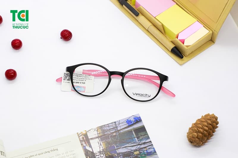 Kính mắt Velocity là thương hiệu kính nổi tiếng tại Mỹ