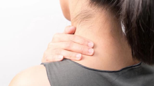 U mỡ sau gáy: Nguyên nhân, triệu chứng và cách điều trị hiệu quả
