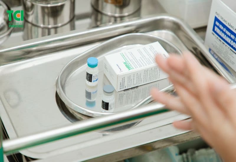 MMR II là tên viết tắt của vắc-xin phòng sởi, quai bị và rubella phiên bản thứ hai (Measles, Mumps, Rubella vaccine version II).