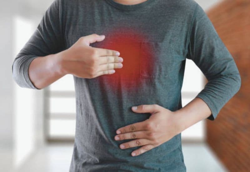 Các biến chứng nguy hiểm của ợ chua và đắng kéo dài do GERD