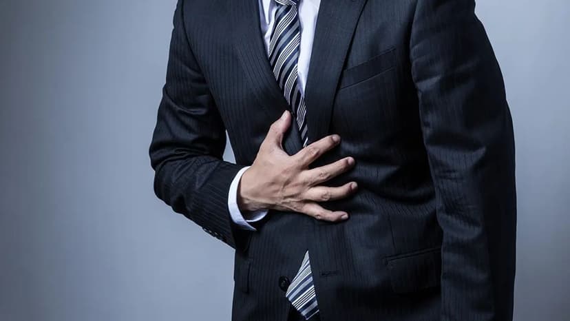 Đau thượng vị ợ hơi: Tín hiệu cảnh báo từ hệ tiêu hóa