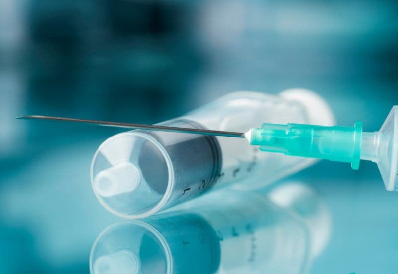 Cảm giác mệt sau khi tiêm vắc-xin là kết quả của quá trình hệ miễn dịch hoạt động để tạo ra phản ứng bảo vệ.