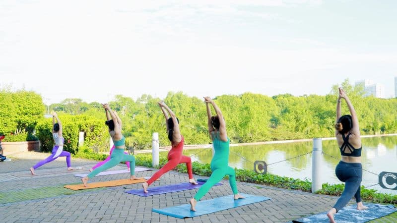 Vì sao người trẻ tập yoga ngày càng nhiều