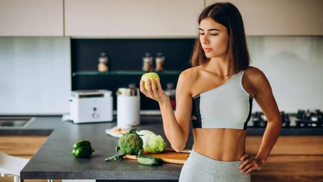 Nằm lòng những nguyên tắc dinh dưỡng khi tập yoga