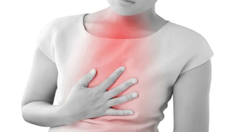 Ợ nóng ợ chua có thể là dấu hiệu của những vấn đề sức khỏe tiềm ẩn