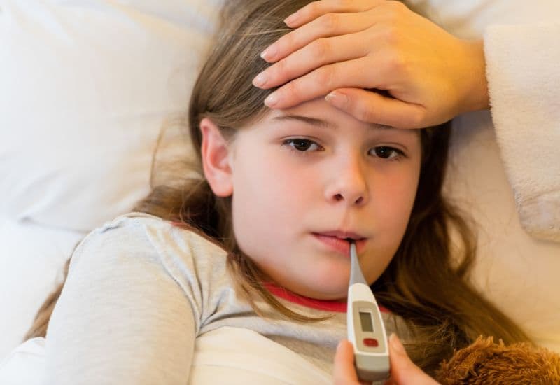 Sau khi kết thúc thời gian theo dõi tại cơ sở y tế và được phép ra về, việc tiếp tục theo dõi tại nhà vẫn rất quan trọng.