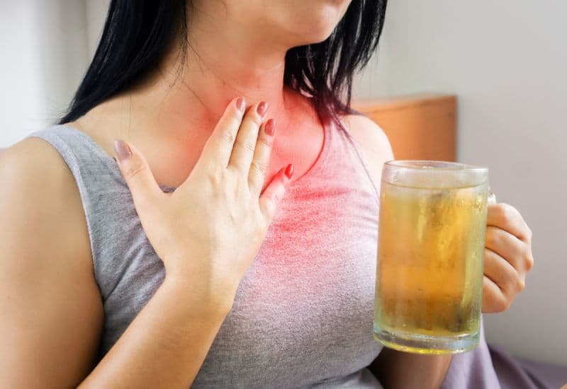 Trào ngược dạ dày nghẹn ở cổ