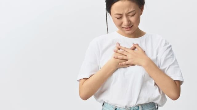 Bị đau rát ngực có phải do GERD? Phân biệt với bệnh tim mạch