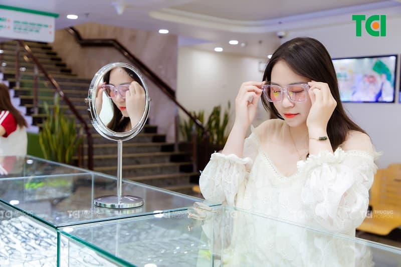 Đây là loại kính đem lại rất nhiều lợi ích cho người đeo