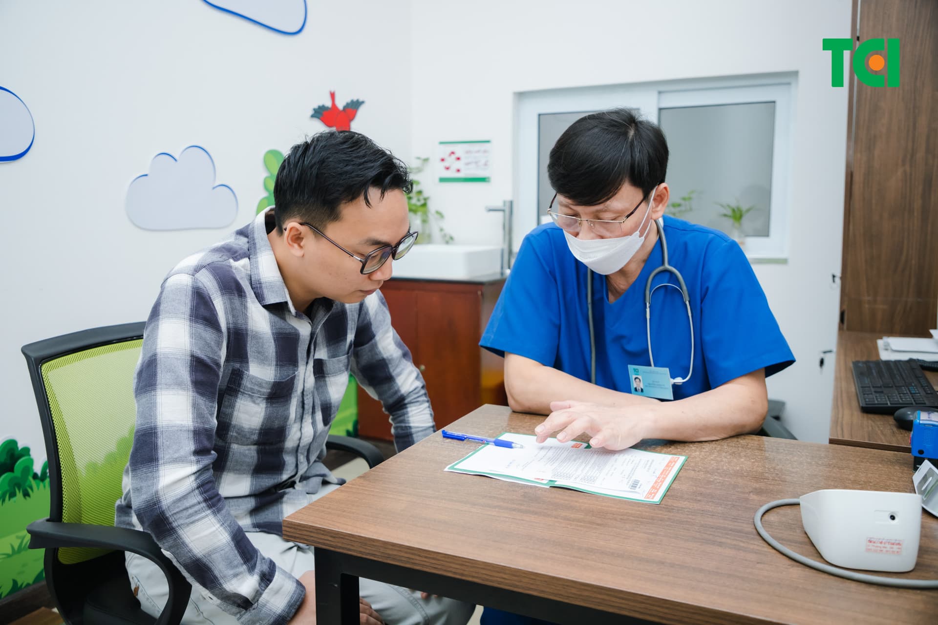 chuẩn bị tiêm vacxin