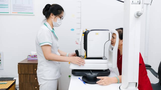 Đo mắt kính lão và những điều cần lưu ý