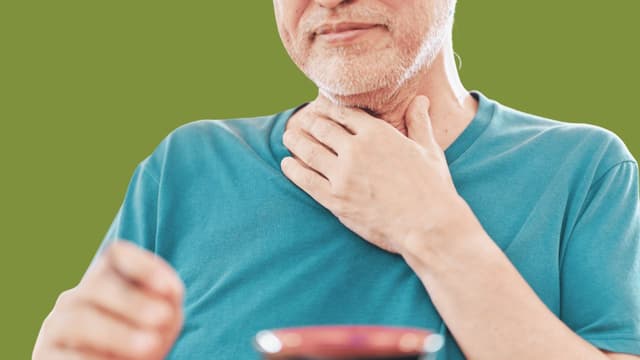 Miệng khô khó nuốt và trào ngược: Mối liên hệ bất ngờ!