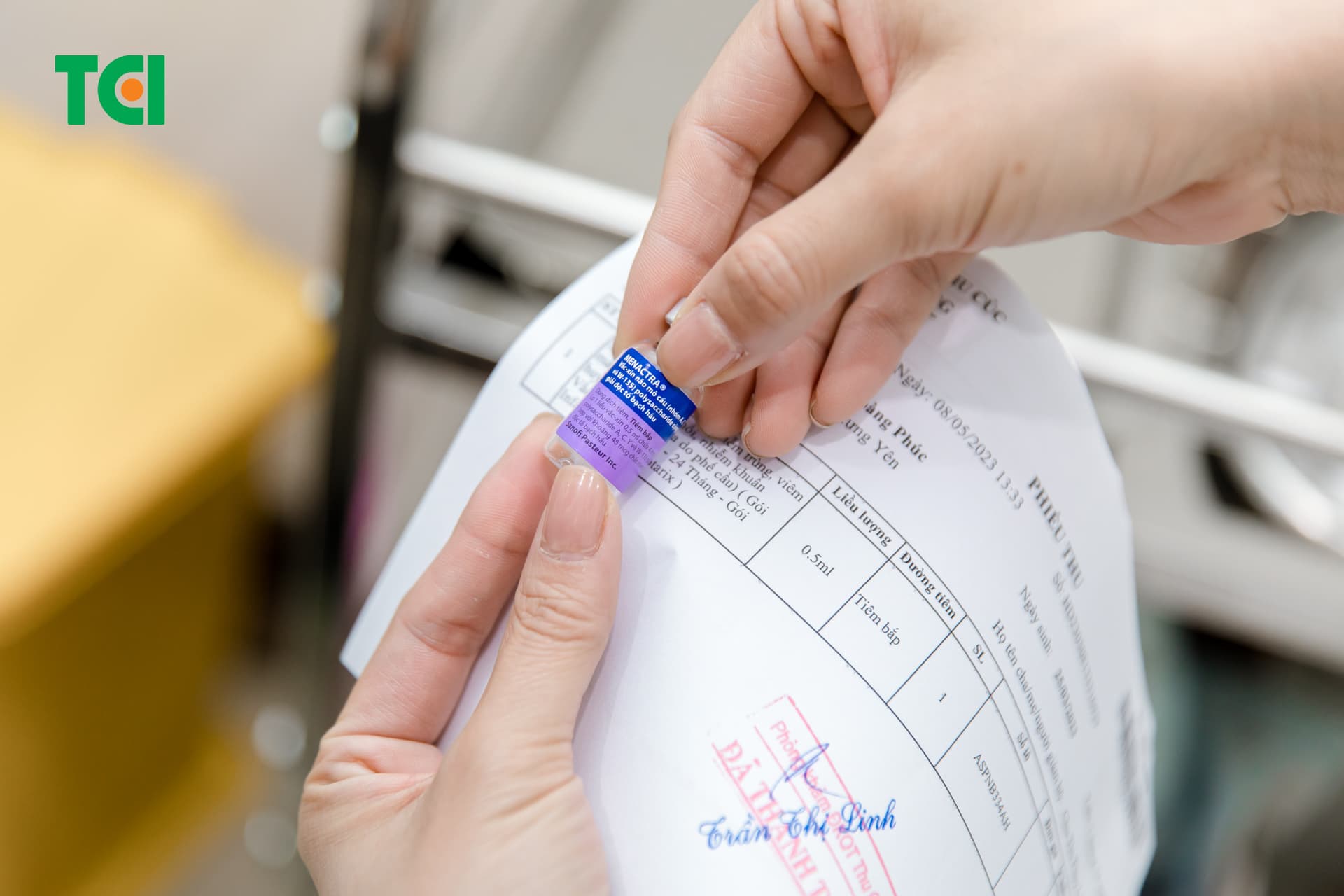 Những phản ứng phụ khi tiêm vacxin bất kì ai cũng có thể gặp phải