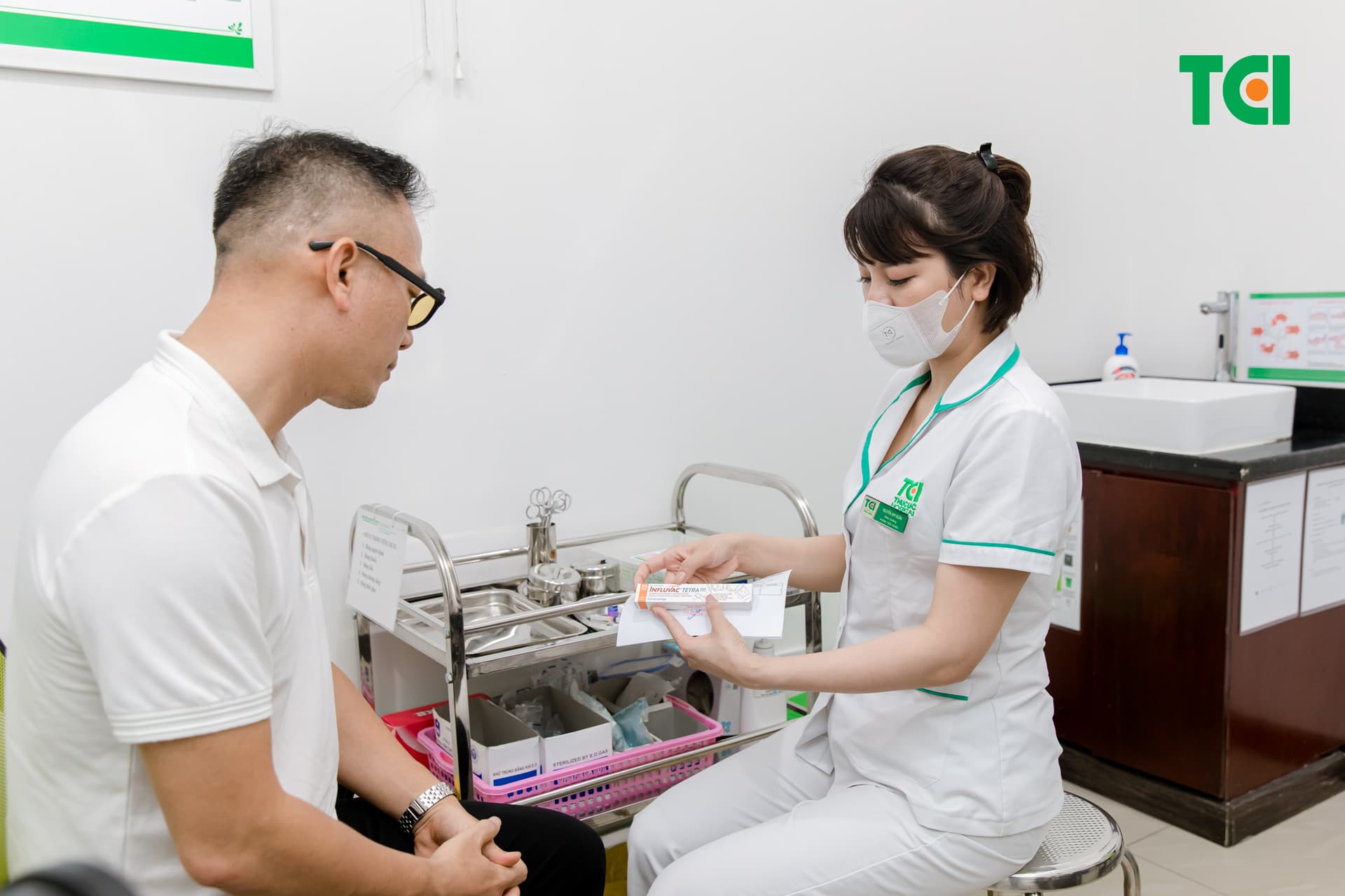 Sưng, đỏ, đau là những triệu chứng sau tiêm vacxin có thể gặp phải