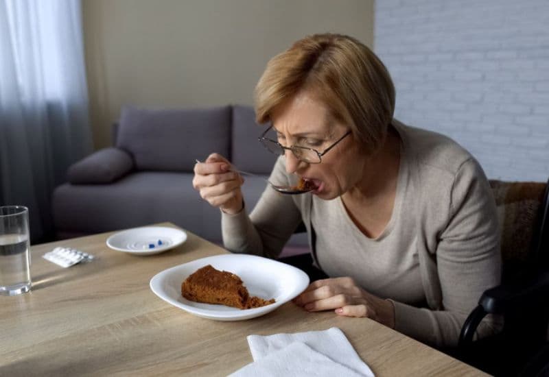 Nuốt nghẹn về chiều