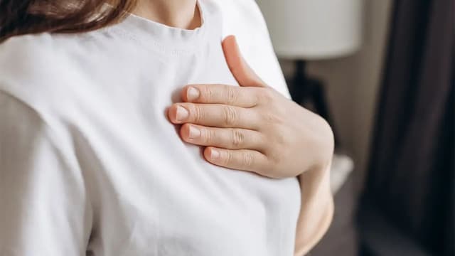 Ợ nóng nhiều nhưng không đau rát: Có cần đi khám không?