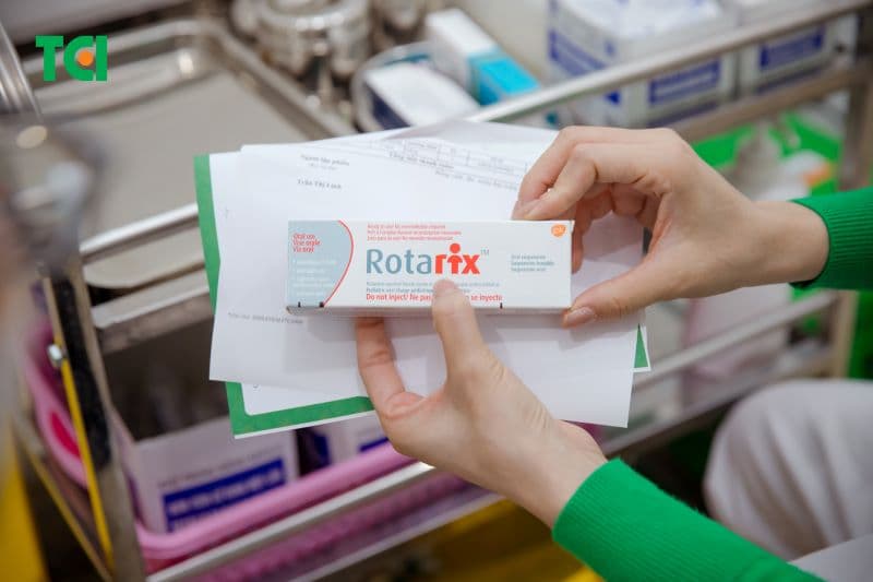 Theo nhiều nghiên cứu việc tiêm cùng lúc sẽ an toàn nếu như có sự đánh giá trước tình trạng của người tiêm.