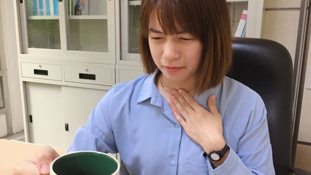 Trào ngược dạ dày bị nghẹn: Cách nhận biết và điều trị