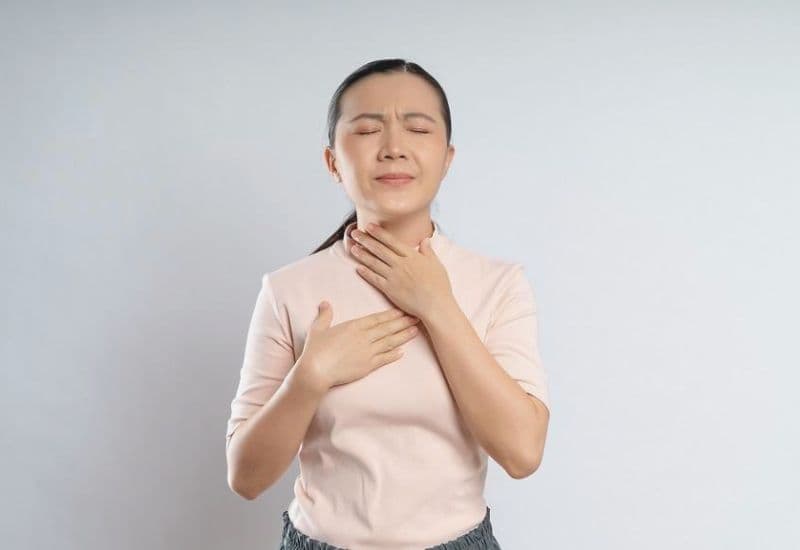 Triệu chứng điển hình của trào ngược dạ dày