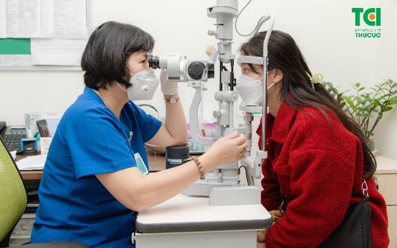 Tròng kính cận chống trầy xước bao tiền