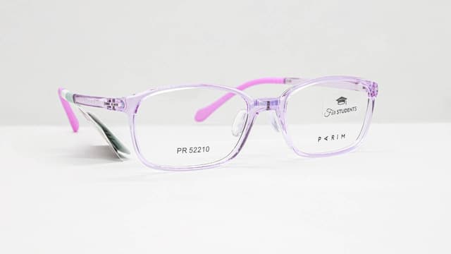 Tròng kính cận chống vỡ: Lựa chọn an toàn cho mọi lứa tuổi