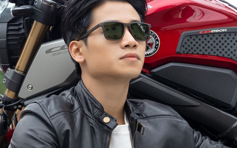 Tròng kính cận râm với phong cách cá tính