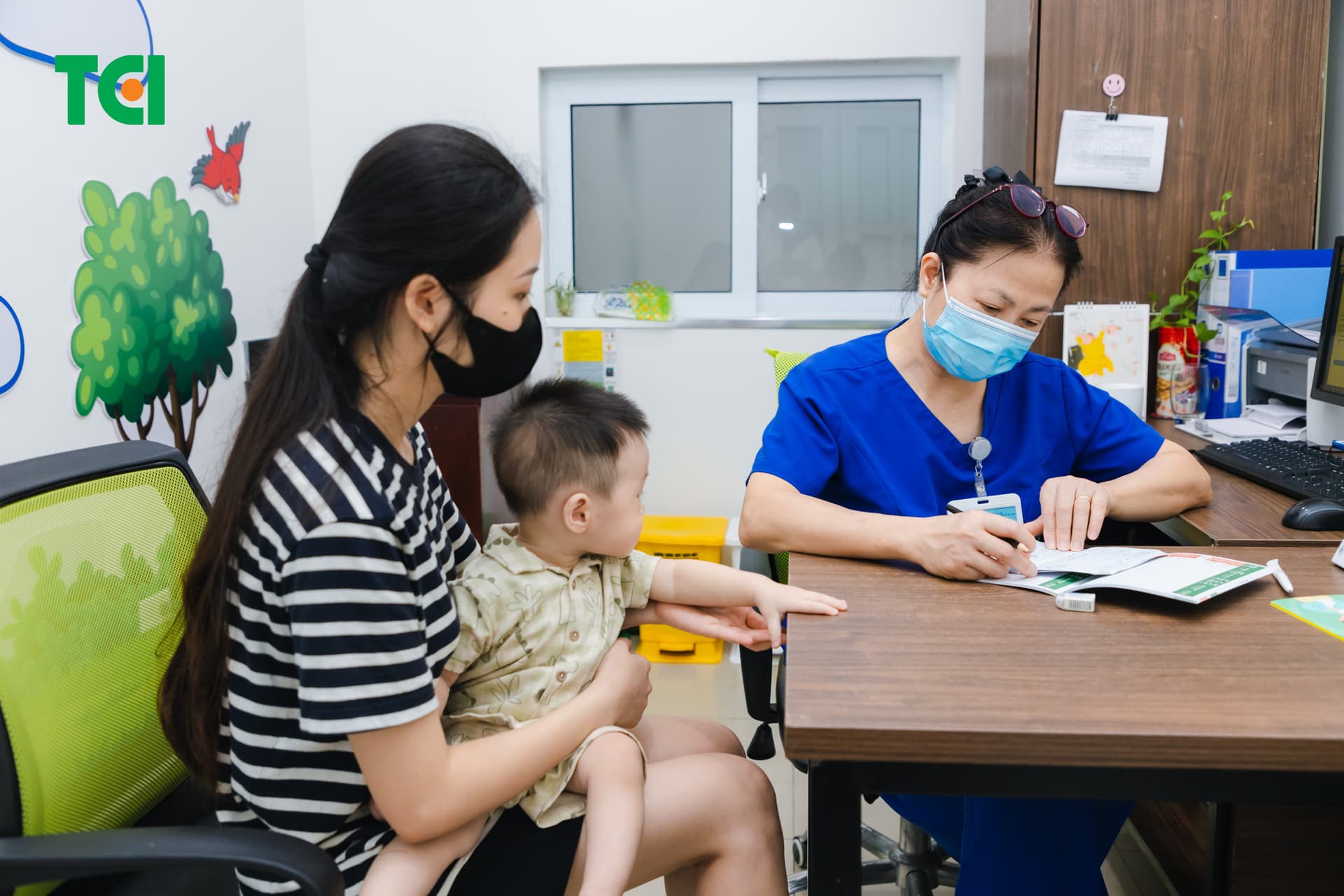 Tư vấn sau tiêm chủng là một bước quan trọng trong quy trình tiêm chủng ngừa