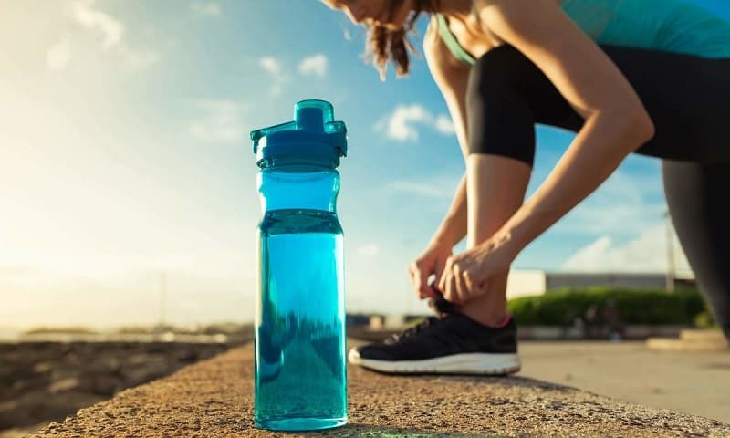 Cách uống nước đúng và khoa học cho người đang tập luyện. 