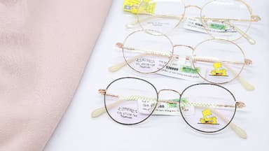 Giá tiền cắt kính cận – Những điều cần biết để lựa chọn đúng