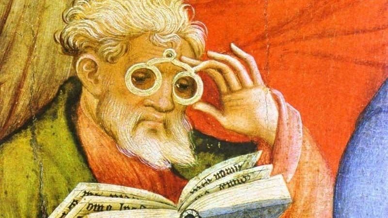 Kính cận 4 độ ra đời như thế nào?