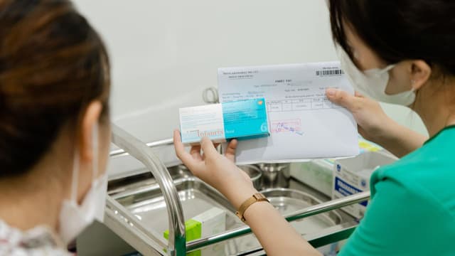 So sánh mũi tiêm chủng 5 trong 1 và mũi 6 trong 1