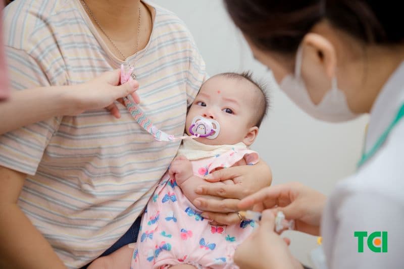 Vắc xin 6 trong 1 là giải pháp tiên tiến, bao quát hơn so với vắc xin 5 trong 1.