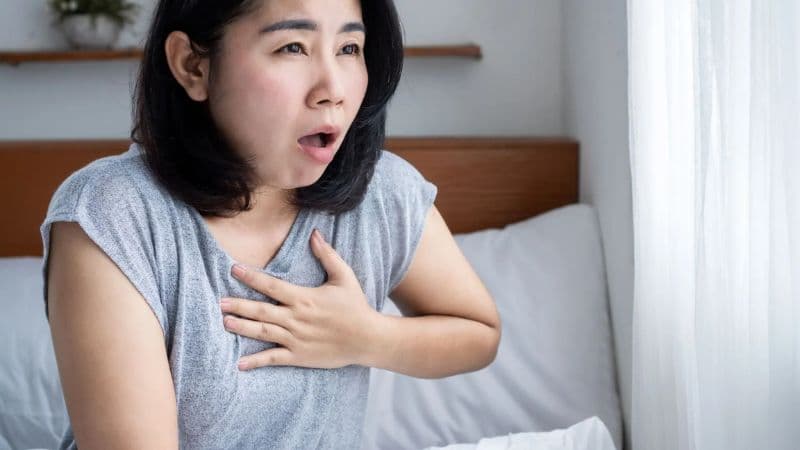 Triệu chứng bệnh viêm tuyến giáp 