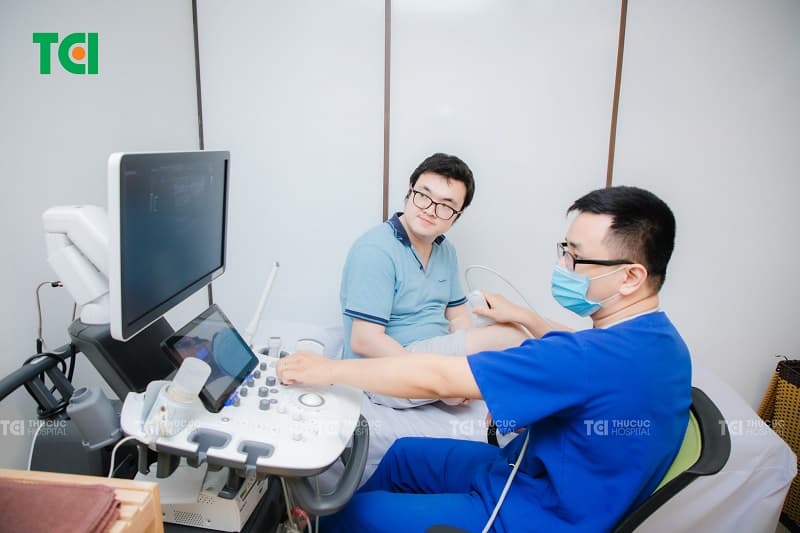 Chẩn đoán nguyên nhân và mức độ đau khớp gối