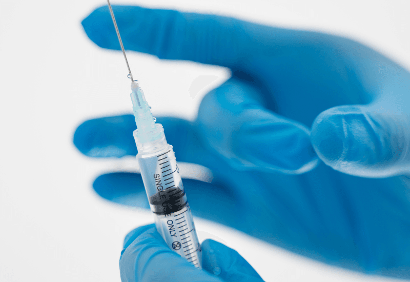 Vắc-xin 5 trong 1 là vắc-xin giúp phòng ngừa 5 bệnh truyền nhiễm nguy hiểm chỉ với 1 mũi tiêm.