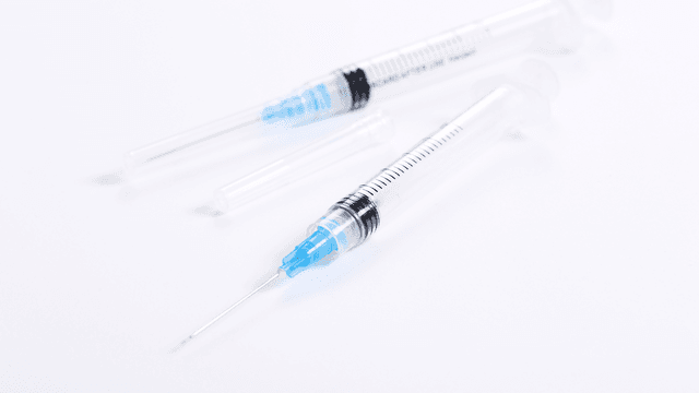 Tìm hiểu chi tiết về vấn đề có nên tiêm vắc-xin 5 trong 1