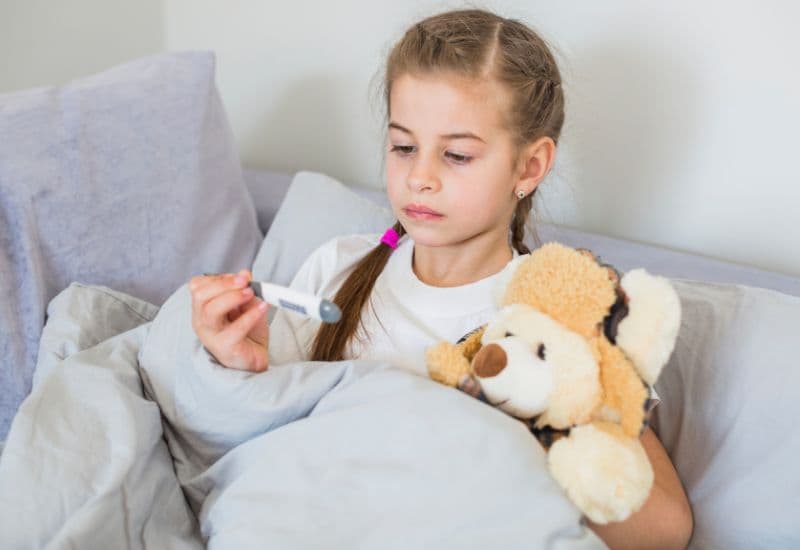 Một trong những dấu hiệu đầu tiên và phổ biến nhất của cúm A là sốt cao (38.5 - 40 độ C).