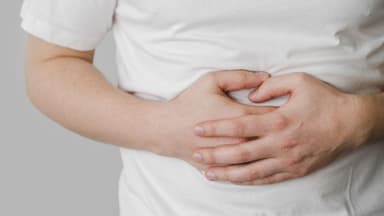 Đừng bỏ qua hiện tượng ợ chua – Dạ dày đang báo động!