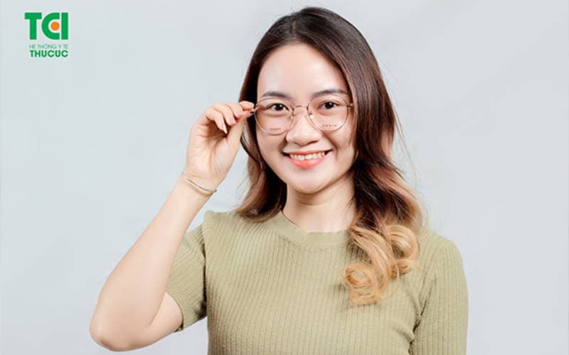 giải đáp Kính thuốc giá bao nhiêu