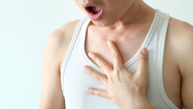 Giải mã hiện tượng ợ chua khó tiêu