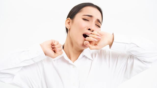 Ợ chua nóng rát cổ: Dấu hiệu cảnh báo sức khỏe