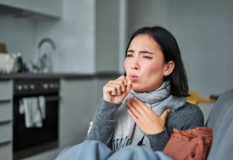 ợ nóng cổ họng