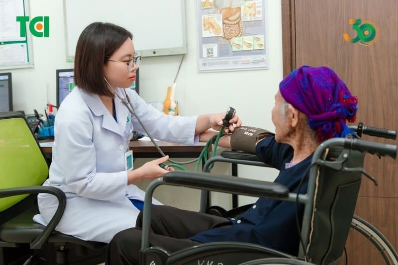 Bác sĩ Đặng Thị Hạnh được đào tạo chuyên sâu và điều trị các bệnh lý về Cơ xương khớp