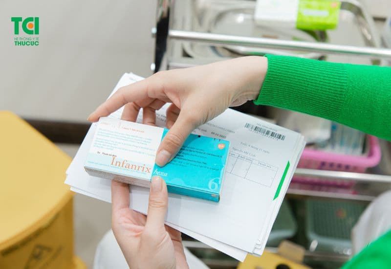 Thuốc Infanrix Hexa là vắc-xin phối hợp 6 trong 1, do công ty dược phẩm GlaxoSmithKline (GSK) sản xuất và phân phối.