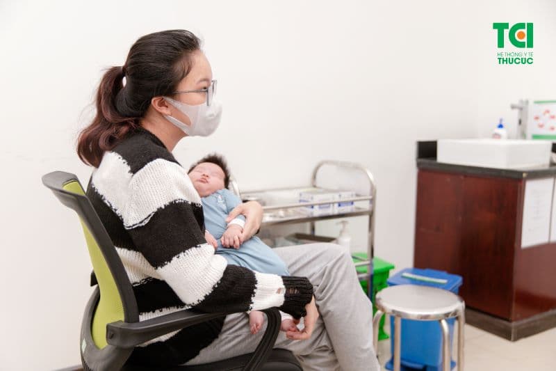 Vắc xin 6 trong 1 là loại vắc xin kết hợp bảo vệ trẻ em khỏi 6 bệnh nguy hiểm.